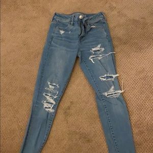 More pictures of the American eagle jeans!!